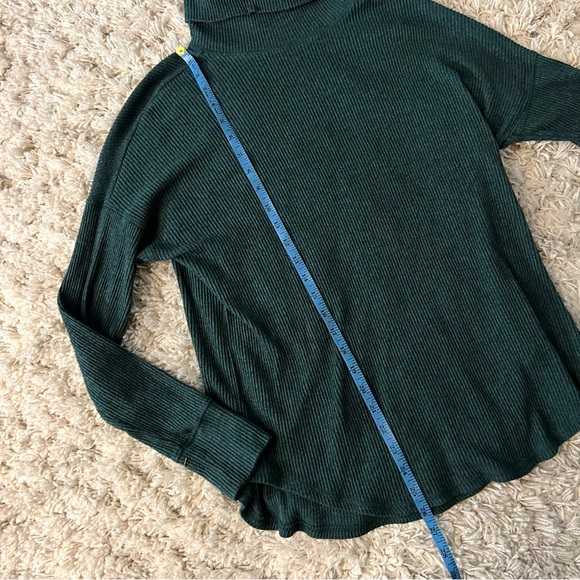 American Eagle Cozy Turtleneck Sweater - Picture 3 of 8